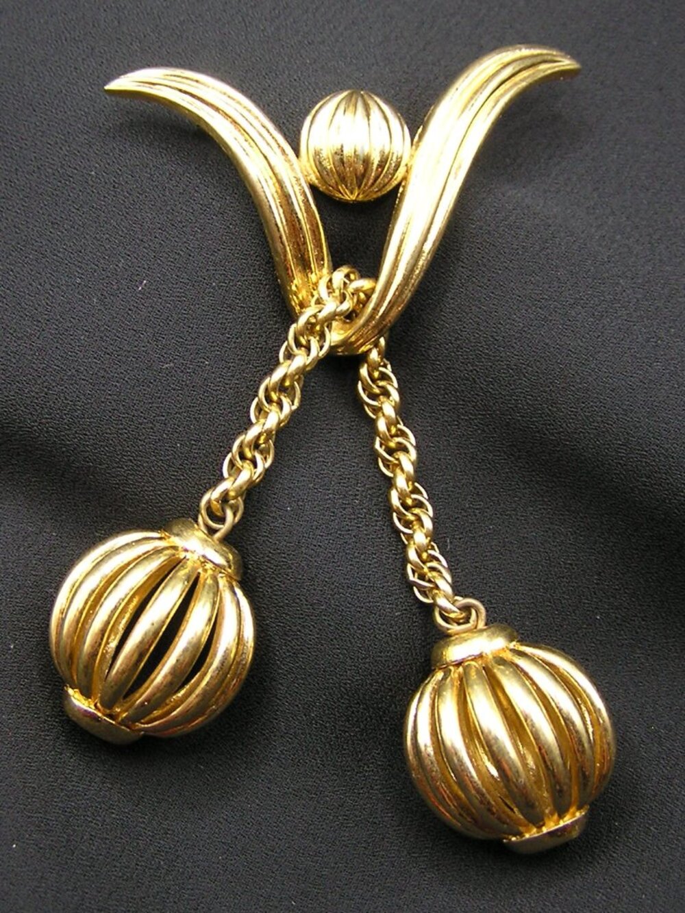 Monet Vintage Gold Tone Dangling Orb Brooch